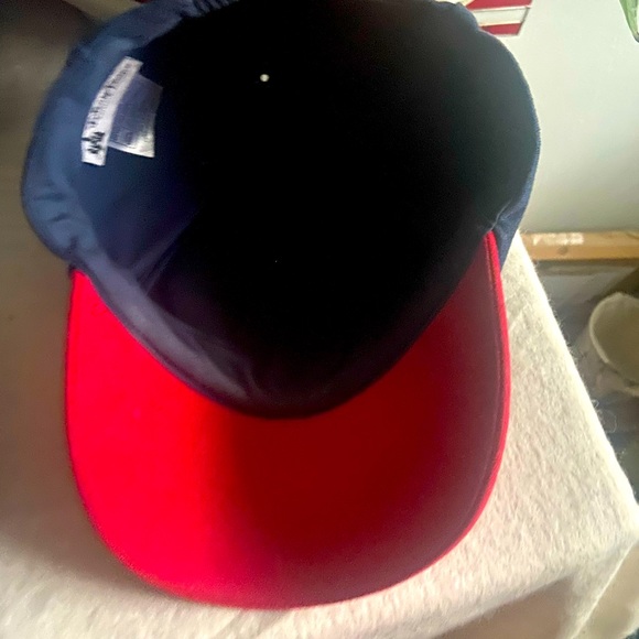 Disney Mickey Mouse ball cap with ears & attach your sunglasses, not incl. - Picture 2 of 3